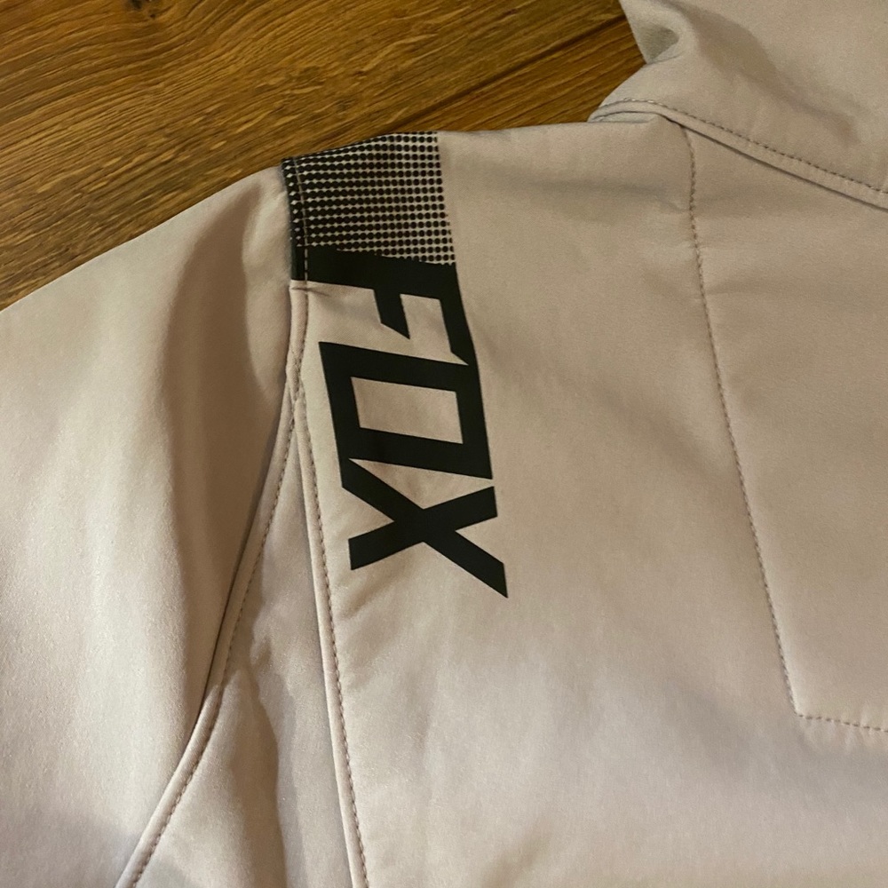 FOX SOFT SHELL SIZE SMALL - Picture 5 of 7